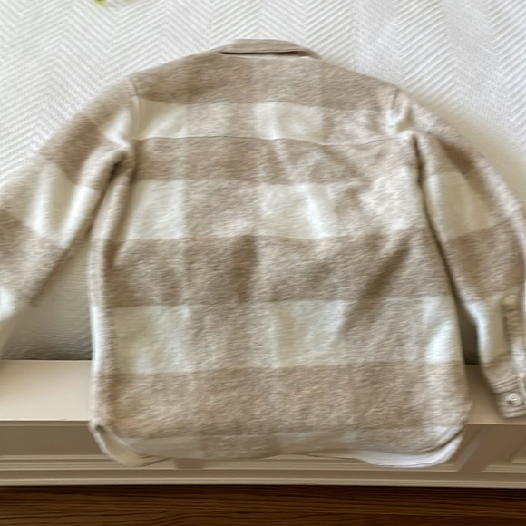 Roots cream shacket, size US S - Picture 3 of 6